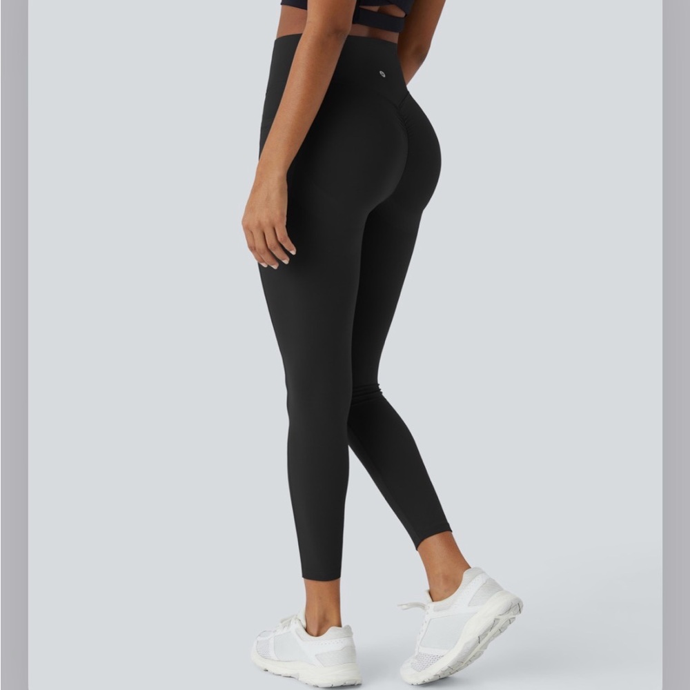 HALARA Black High-Waisted Leggings
